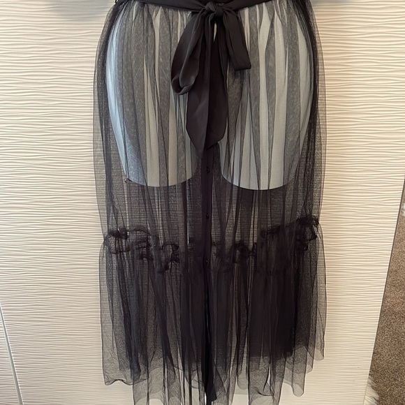 *NWT* Black Button up & tulle belted top (tagged 2X  but fits like a Lg) - Picture 6 of 9